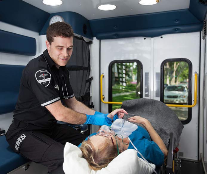 Ambulance R est à votre disposition 24h/24 et 7j/7